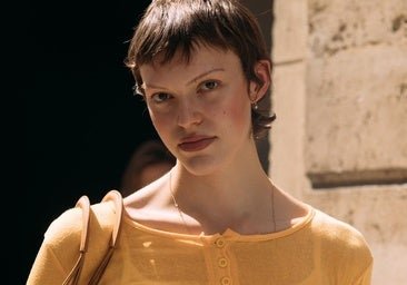 Tops superpuestos, la tendencia más moderna que quita años de encima y que enamora a las danesas