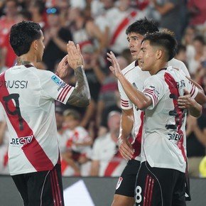 En el estreno de Coudet en el Monumental, River le ganó bien a Sarmiento