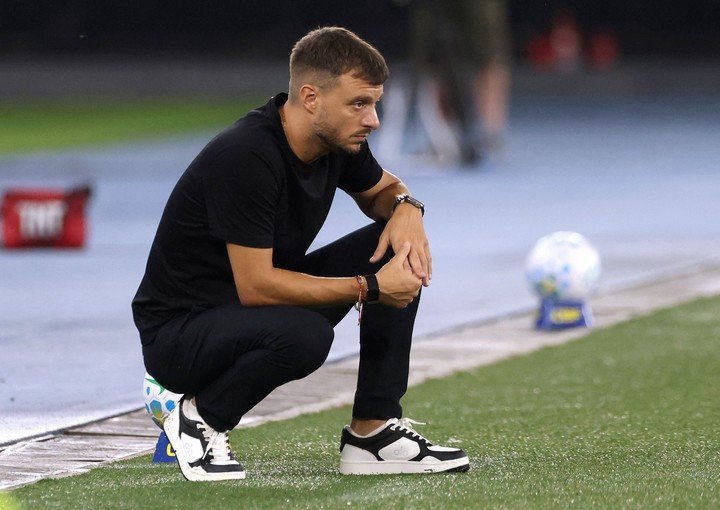 Anselmi, en la cuerda floja (REUTERS/Sergio Moraes).