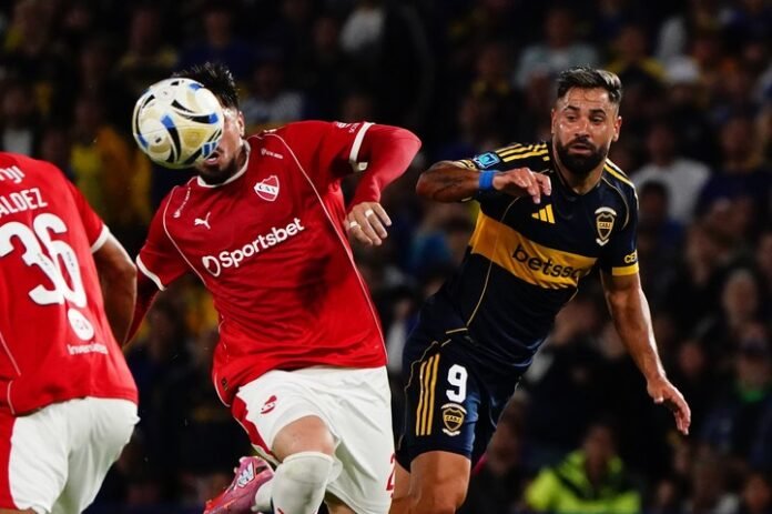 Alerta en Independiente por Lomónaco: pidió el cambio por una molestia