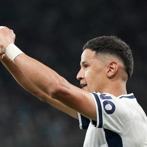 Álex Arce: de ser goleador en la Primera Nacional a marcarle al Fluminense en el Maracaná 