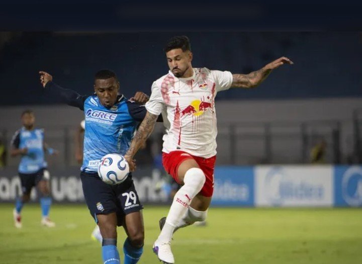 Red Bull Bragantino ante Blooming.