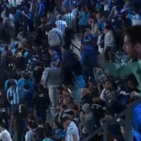 Video: los insultos de la gente de Racing a la dirigencia tras el empate ante Barracas
