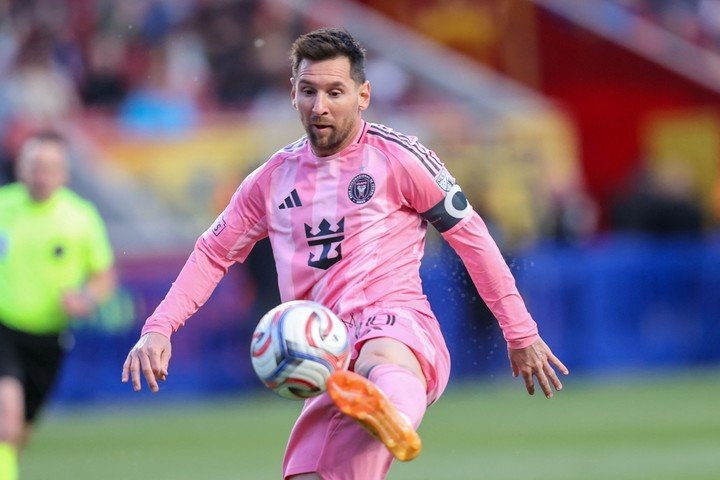 Messi en acción contra Real Salt Lake (REUTERS).