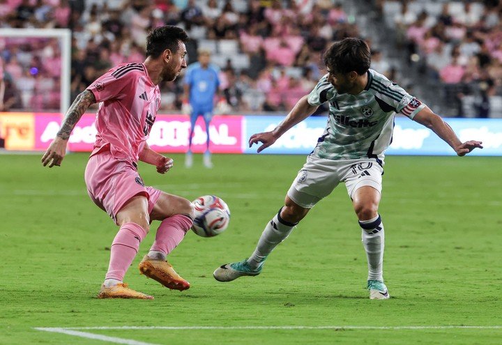 Al Inter le quedan cinco partidos antes del parate (EFE).