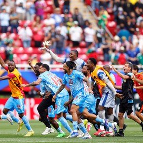 La increíble historia de RD Congo: el país que cambió de nombre, tiene jugadores en la Premier y se clasificó al Mundial 52 años después