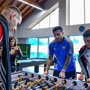 Montiel y Paredes hicieron equipo de metegol antes del superclásico