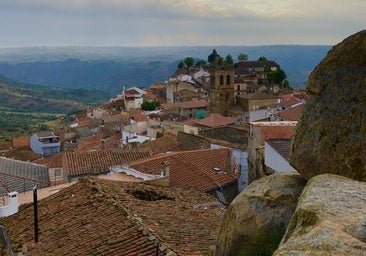 Este pueblo medieval de Zamora que los turistas no conocen parece sacado de un cuento y es el mejor destino rural para Semana Santa
