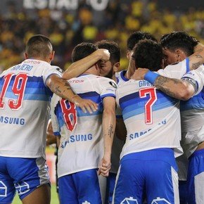 Atento Boca: Católica le ganó a Barcelona y quedó líder