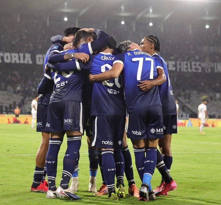 El festejo del 1 a 0 del equipo de Carlos Tevez (Foto: Prensa Talleres).