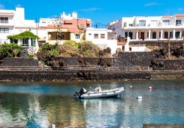 El secreto mejor guardado de El Hierro es este pueblo de casas blancas, playas volcánicas y una piscina natural única