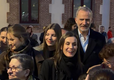 Los reyes Felipe y Letizia, de incógnito en una procesión en Madrid: el plan sorpresa con la princesa Leonor y la infanta Sofía