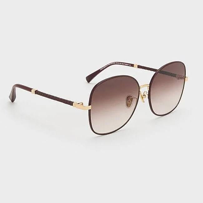 Gafas de sol con montura en forma de mariposa Ivette (89€)