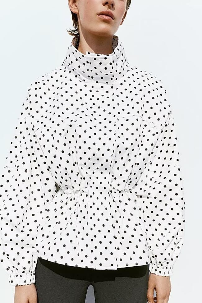 Selección de prendas de lunares