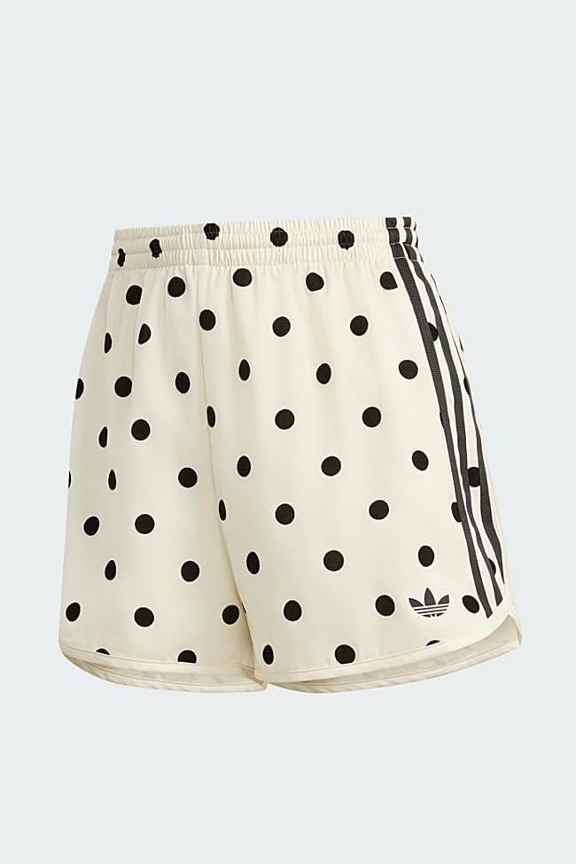 Selección de prendas de lunares