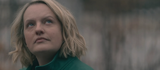 ‘Los testamentos’ incluye el regreso sorpresa de una protagonista de ‘El cuento de la criada’. Su aparición contradice directamente al libro