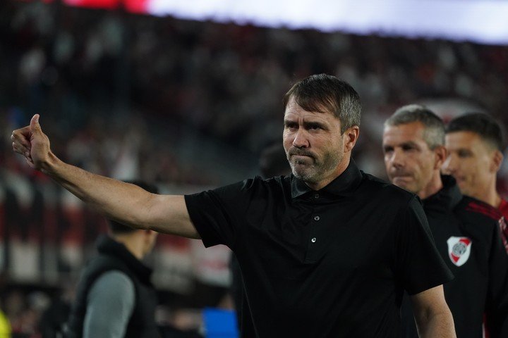 El DT esquivó la polémica de manera divertida (Foto Juano Tesone - FTP CLARIN).