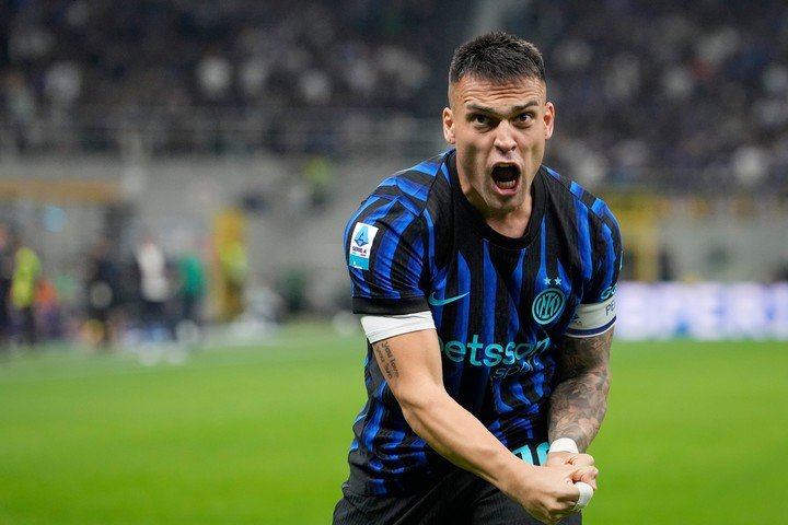 A pesar de todo, el ex Racing es el máximo artillero del campeonato italiano. 