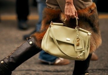Bolsos con tamaño perfecto: seis modelos ponibles, elegantes y perfectos para cualquier look
