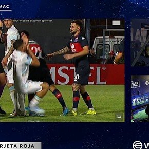 Video: la infantil acción por la que el Pity Martínez fue expulsado en la Copa Sudamericana