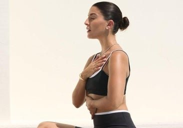«La respiración en cuatro tiempos actúa como un interruptor interno» según Jose Ballesta, experto en yoga