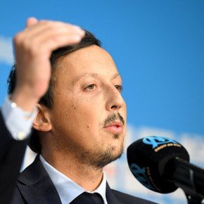 VHS, cuadernos y PC Fútbol: los cinco datos destacados del nuevo director deportivo de River