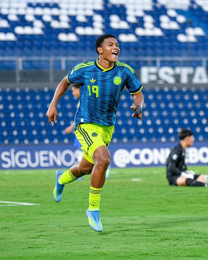 El festejo de Colombia ante Brasil (prensa selección cafetera).