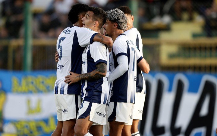 Festejo de Talleres (Fotobaires).