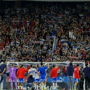 Nueva advertencia de la Católica a sus hinchas antes de enfrentar a Boca