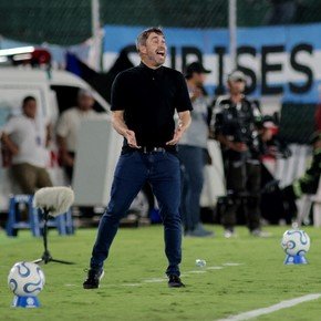Coudet, tras el empate vs. Blooming: "No me voy conforme, pero la expulsión derrumbó el plan de juego"