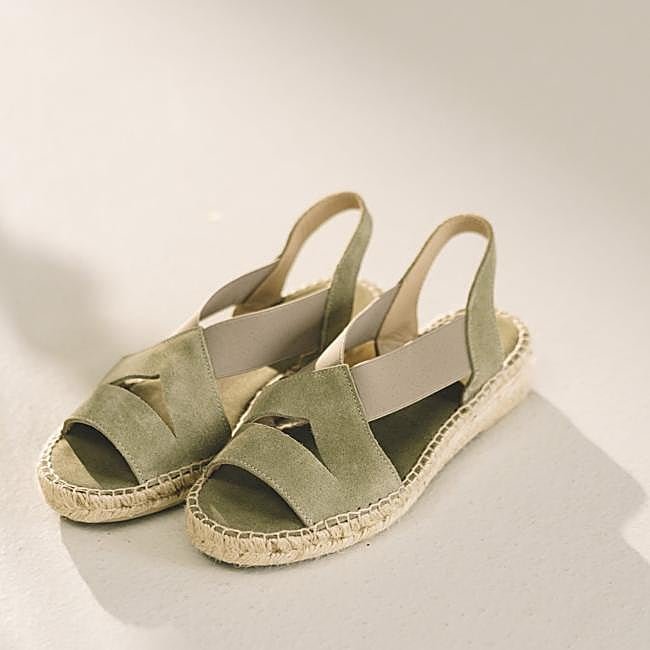 Alpargata Naila Verde (74€)