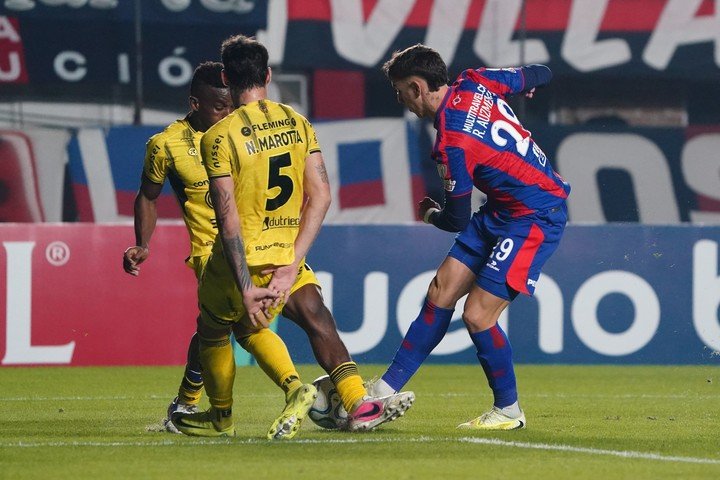 Auzmendi se lamentó por la eliminación (Fotos Emmanuel Fernández - FTP CLARIN).
