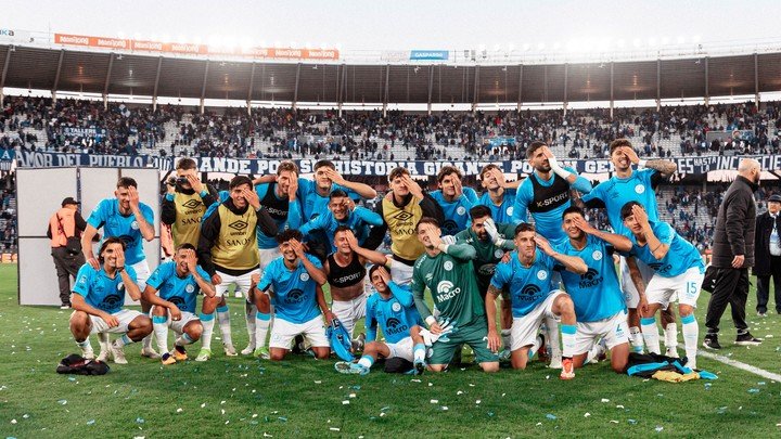 Belgrano llega tras eliminar a Talleres en el Kempes (Prensa Belgrano).
