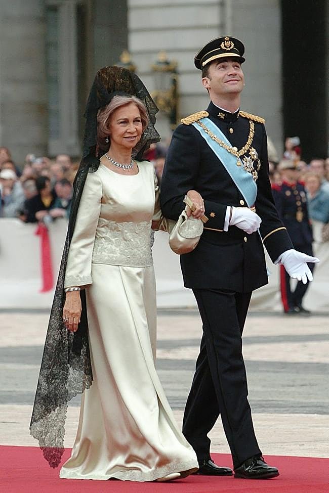 La reina Sofía en la boda de Letizia y Felipe