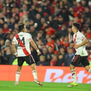 Video: el golazo de River con los sellos de Quintero y Acuña
