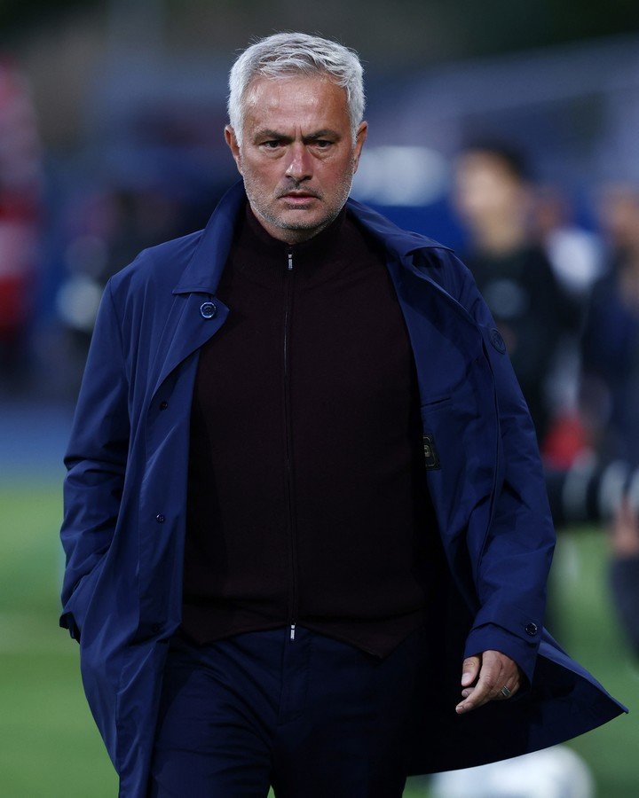 Mourinho y un partido con sabor a despedida (REUTERS/Rodrigo Antunes).