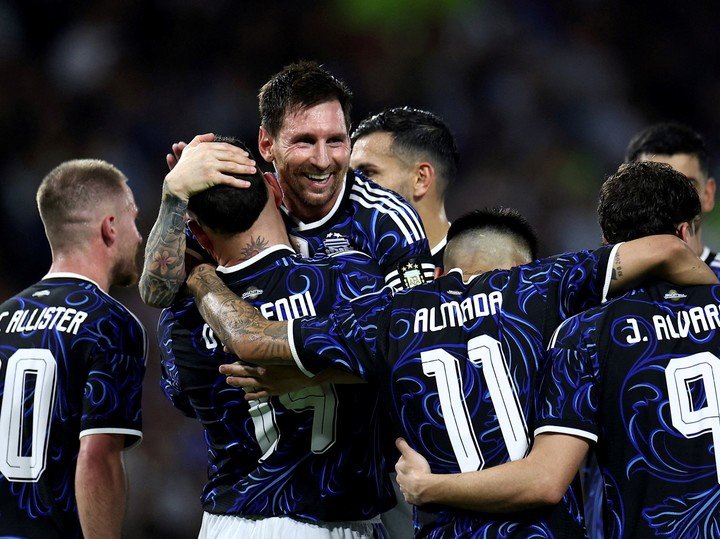 Argentina jugará dos amistosos antes del Mundial (Reuters).