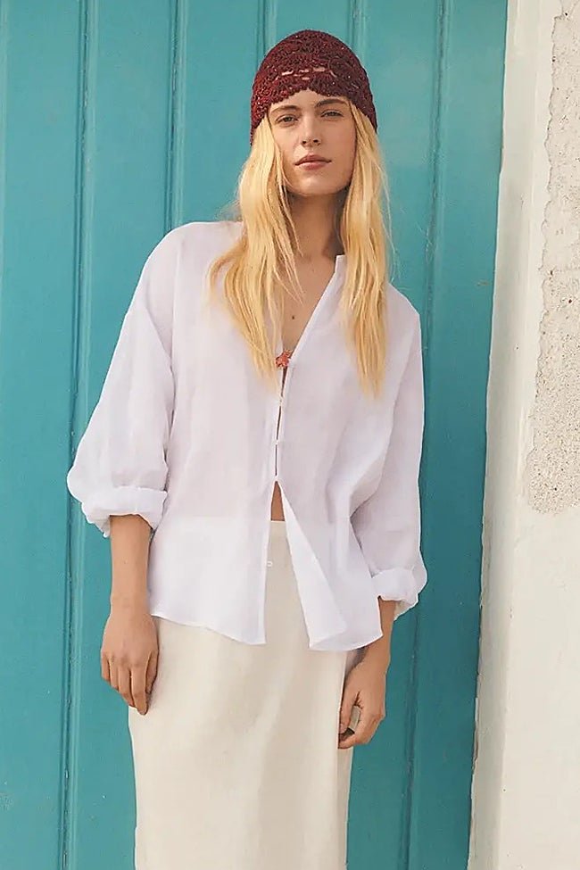 Camisa blanca de eseOese (69,99 euros)