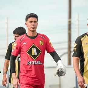 Mauricio Nievas sigue evolucionando y, con el apoyo del club, entrena con sus compañeros