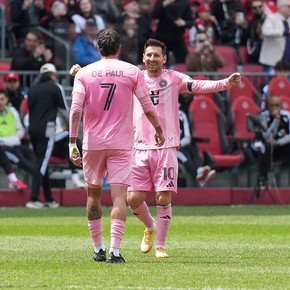 Gol, dos asistencias y récord de Messi en el triunfo del Inter Miami ante Toronto FC