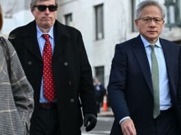 Jensen Huang escaló posiciones en la lista de fortunas globales tras el crecimiento de la infraestructura para inteligencia artificial