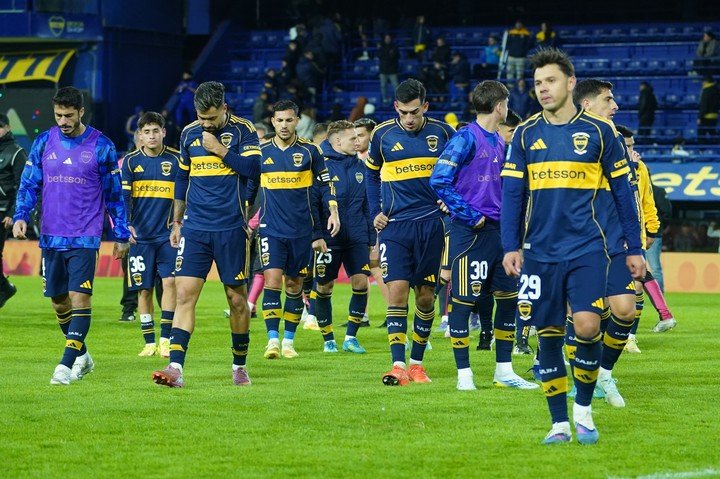 La eliminación con Huracán fue la cuarta consecutiva de Boca en su casa (Foto Juano Tesone). 