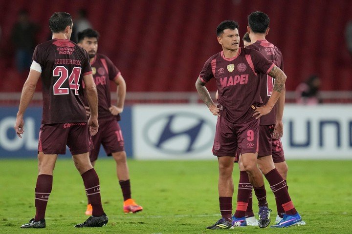 Lanús, afuera de la Copa (AP).