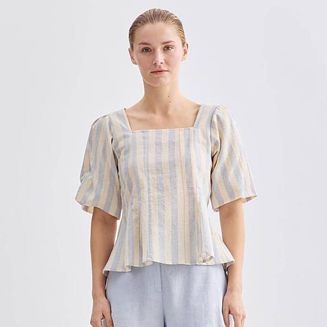 Blusa de mujer con escote cuadrado de rayas (19€)