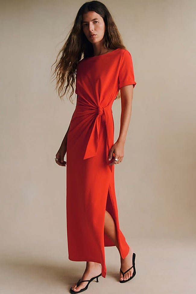 Vestido rojo de Sézane (115 euros)