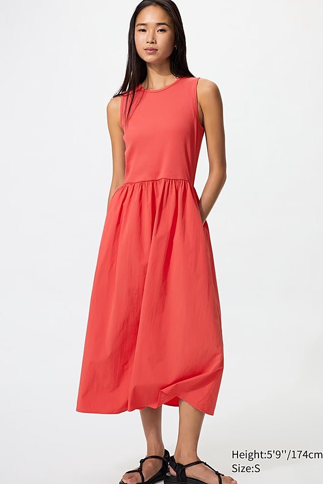 Vestido rojo de Uniqlo (39,99 euros)