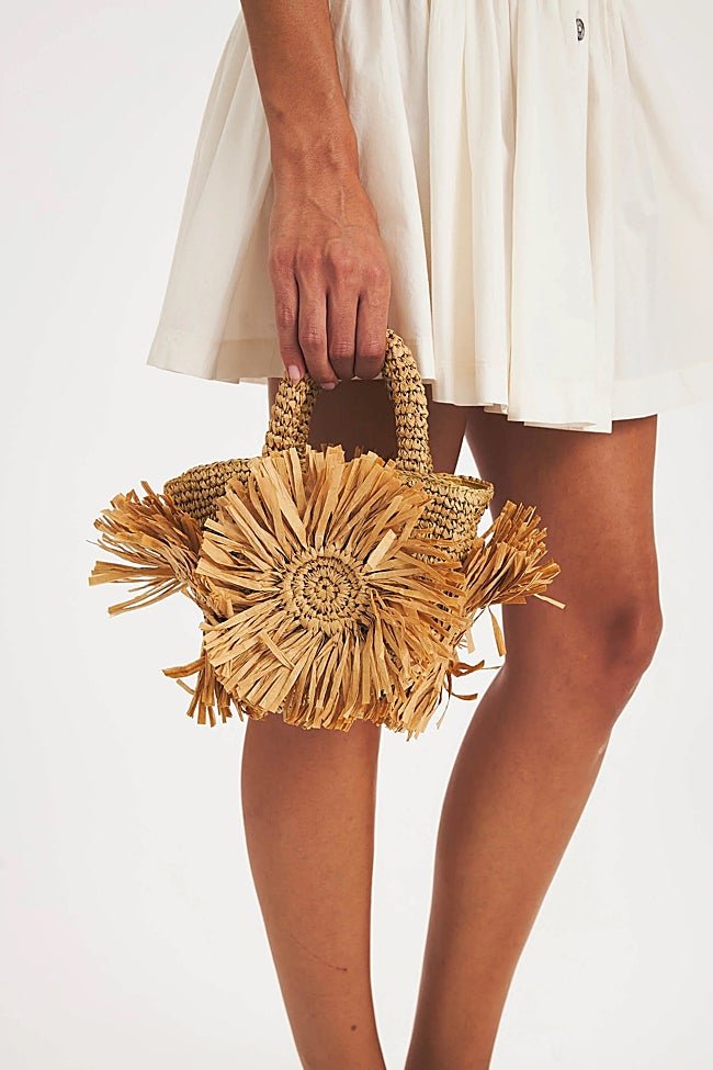 Bolso de rafia de Antik Batik (240 euros)