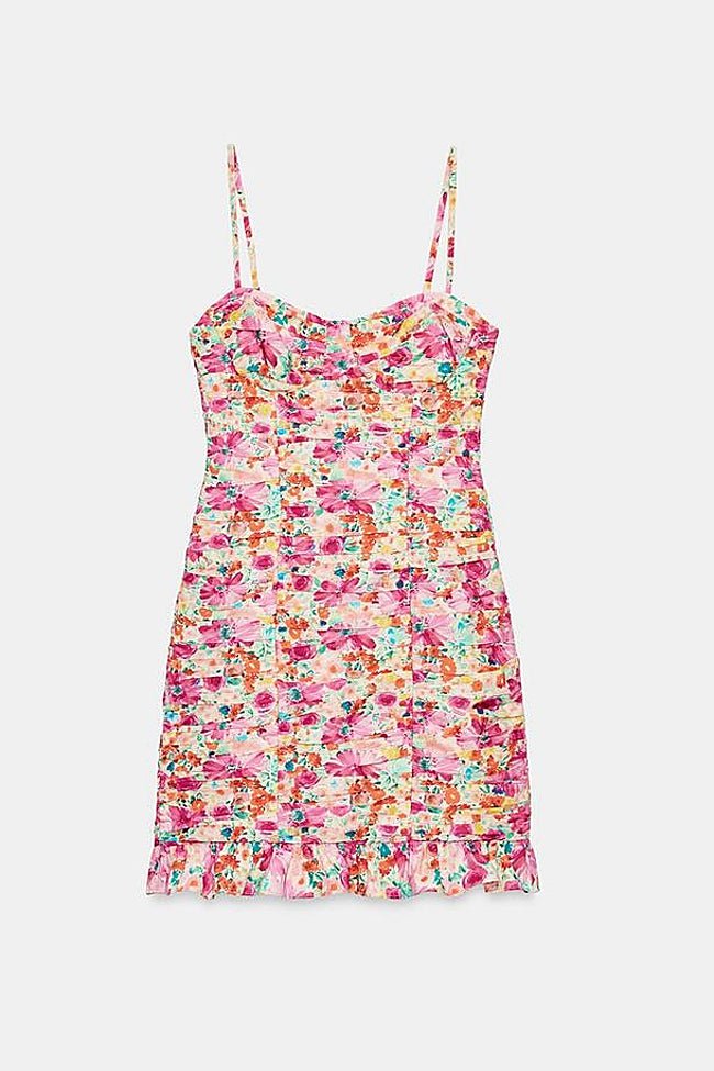Vestido estampado con flores de Zara (35,99 euros)