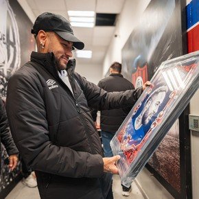 Lo que dejó el paso de Neymar por San Lorenzo: quiénes se quedaron con la camiseta y los botines y qué dijeron
