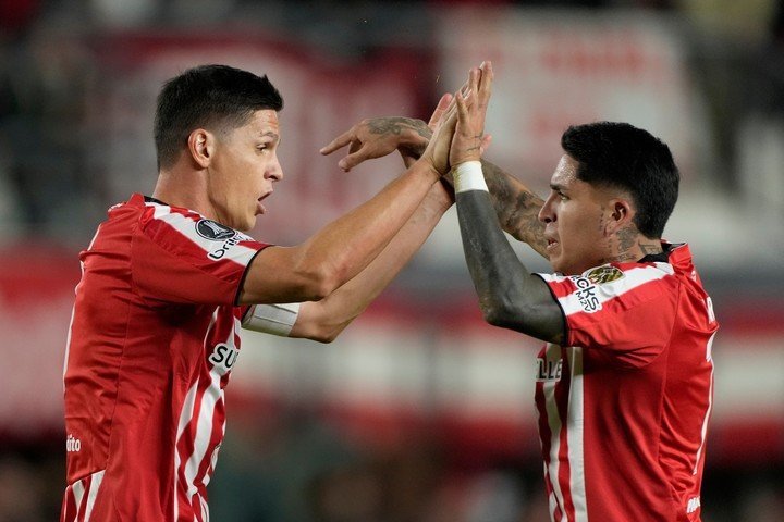 Estudiantes se juega la clasificación (AP).